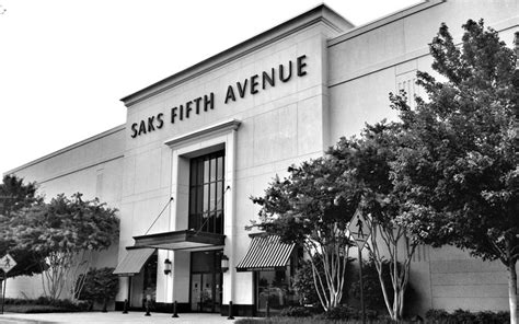 saks fifth avenue richmond va